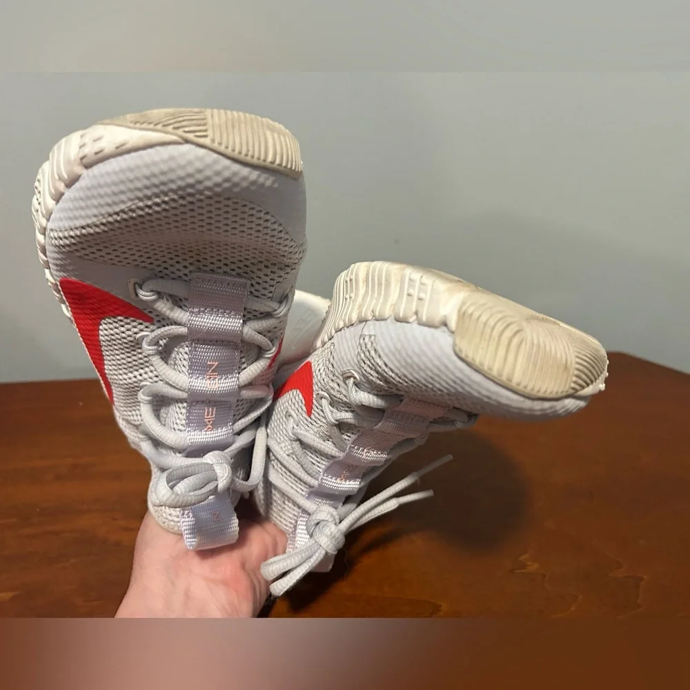 women’s Nike free metcon 3 grey/ crimson size 8 - Picture 10 of 15